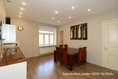 Pārdod dzīvokli, Rūpniecības iela 7, Rīga, Labais krasts, Centrs / 450 000 € 4