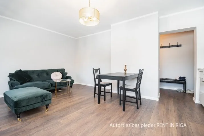 Izīrē dzīvokli, Pļavas iela 7, Rīga, Labais krasts, Centrs / 530 € 2