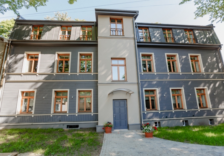 Izīrē dzīvokli, Altonavas iela 2, Rīga, Kreisais krasts, Torņkalns / 650 € 17