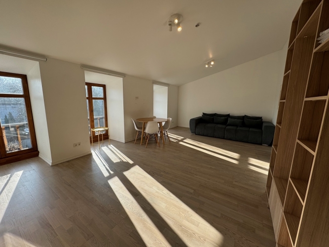 Izīrē dzīvokli, Altonavas iela 2, Rīga, Kreisais krasts, Torņkalns / 650 € 2