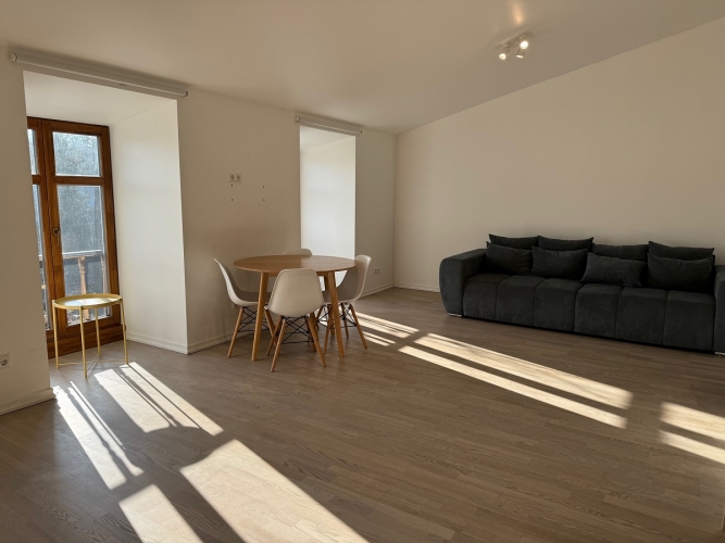Izīrē dzīvokli, Altonavas iela 2, Rīga, Kreisais krasts, Torņkalns / 650 € 3