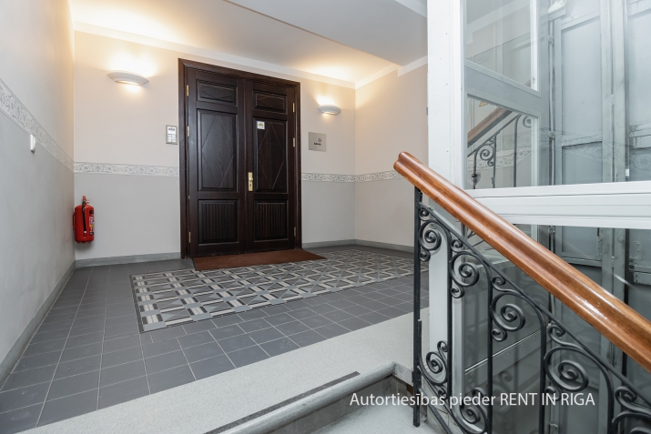 Izīrē biroju, Smilšu iela 18, Rīga, Labais krasts, Vecrīga / 1 034 € 9