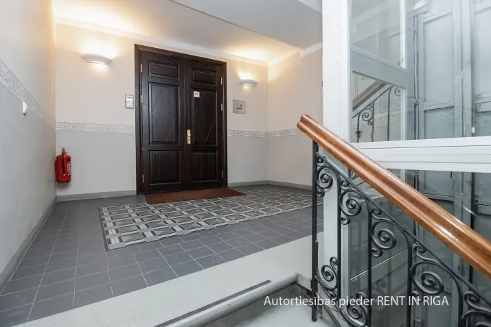 Izīrē biroju, Smilšu iela 18, Rīga, Labais krasts, Vecrīga / 1 034 € 9