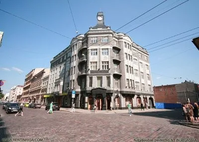 Izīrē tirdzniecības telpas, Tērbatas iela 14, Rīga, Labais krasts, Centrs / 3 000 € 1