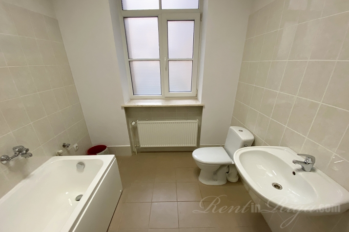 Pārdod dzīvokli, Raiņa bulvāris iela 3, Rīga, Labais krasts, Centrs / 277 200 € 8
