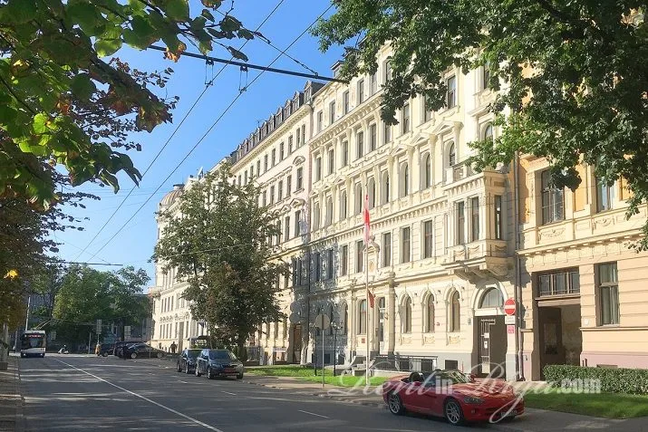 Pārdod dzīvokli, Raiņa bulvāris iela 3, Rīga, Labais krasts, Centrs / 277 200 € 16