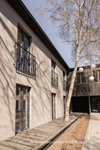 Pārdod dzīvokli, Bruņinieku iela 93, Rīga, Labais krasts, Centrs / 100 000 € 1