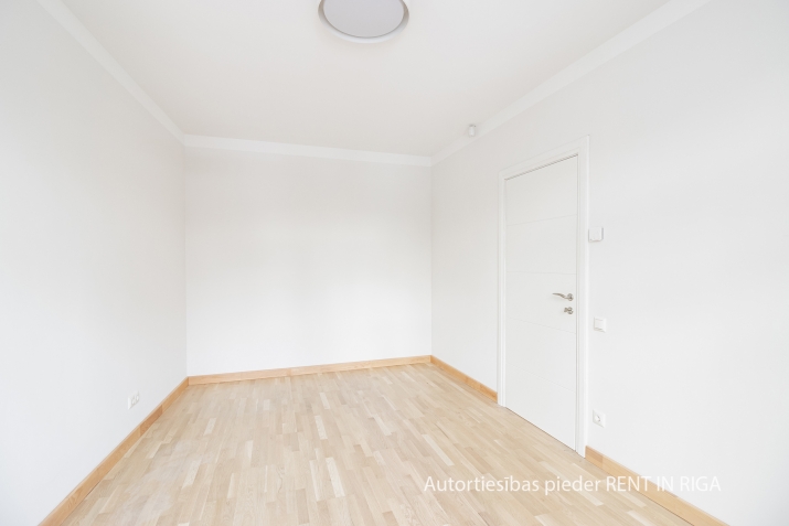 Izīrē dzīvokli, Volguntes iela 33, Rīga, Kreisais krasts, Šampēteris / 680 € 13