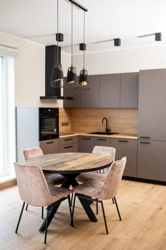 Izīrē māju, Lauku iela 2, Ādažu novads, Ādaži / 1 500 € 4
