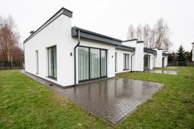 Izīrē māju, Lauku iela 2, Ādažu novads, Ādaži / 1 500 € 19