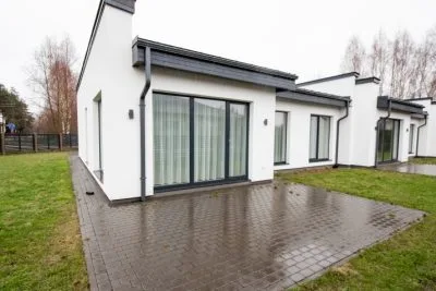Izīrē māju, Lauku iela 2, Ādažu novads, Ādaži / 1 500 € 20