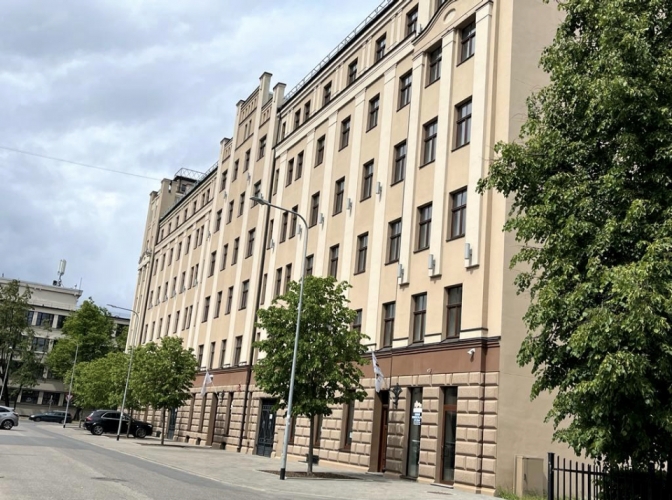 Pērnavas iela 41 12