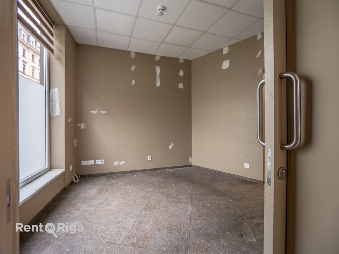 commercial premises For Rent, Tērbatas street 22/24, Rīga, Labais krasts, Centrs / 2 000 € 9