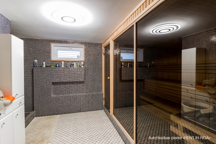 Izīrē māju, Mēmeles iela 50B, Mārupes novads / 7 500 € 18