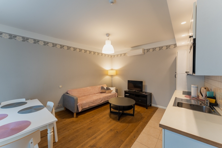 Izīrē dzīvokli, Jomas iela 92, Jūrmala, Majori / 600 € 3