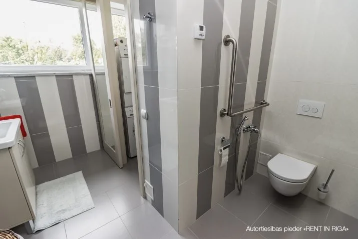 Izīrē dzīvokli, Mellužu prospekts iela 77, Jūrmala, Melluži / 1 600 € 14