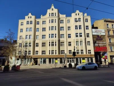 Izīrē tirdzniecības telpas, Cēsu iela 43, Rīga, Labais krasts, Centrs / 2 000 € 1