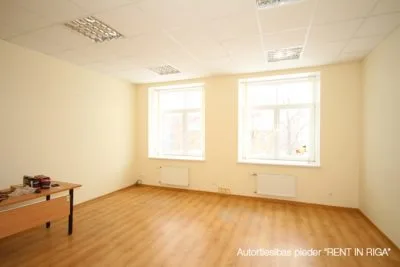 Izīrē ražošanas telpas, Raunas iela 16, Rīga, Labais krasts, Teika / 1 200 € 4