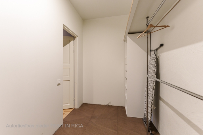 Izīrē dzīvokli, Ģertrūdes iela 121, Rīga, Labais krasts, Centrs / 700 € 10