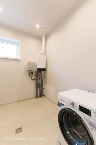 Izīrē māju, Lielā iela 26, Mārupes novads, Mārupe / 1 400 € 18