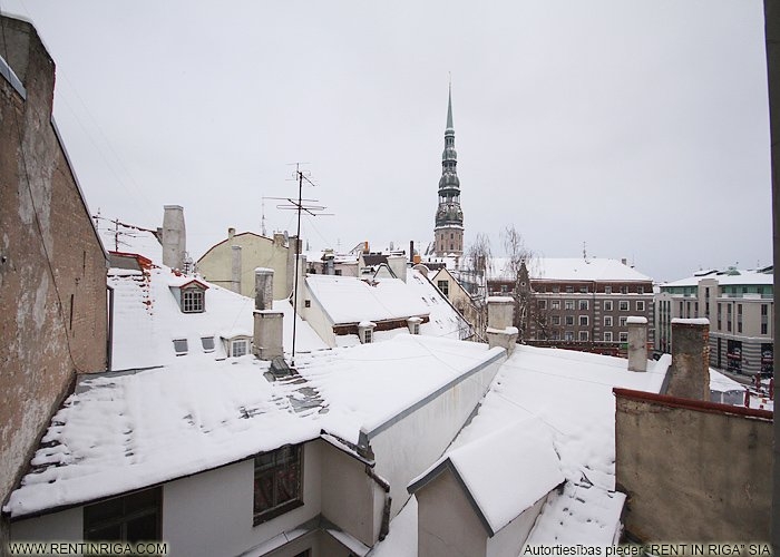 Tirgoņu iela 8 4