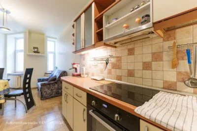 Izīrē dzīvokli, Skolas iela 38, Rīga, Labais krasts, Centrs / 600 € 2