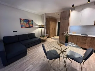 Izīrē dzīvokli, Čaka iela 33, Rīga, Labais krasts, Centrs / 575 € 4