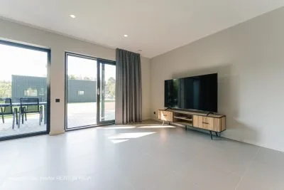 Izīrē māju, Zemgales iela 52A, Jūrmala, Vaivari / 1 600 € 6