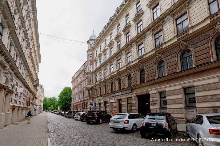 Pārdod dzīvokli, Alfrēda Kalniņa iela 4, Rīga, Labais krasts, Centrs / 320 000 € 23