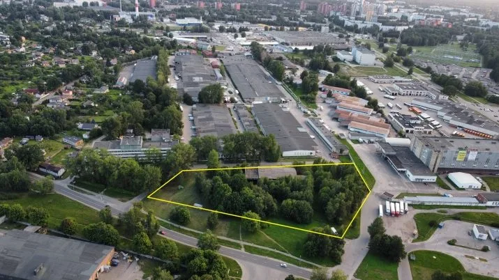 Buļļu iela 70b, 72 1
