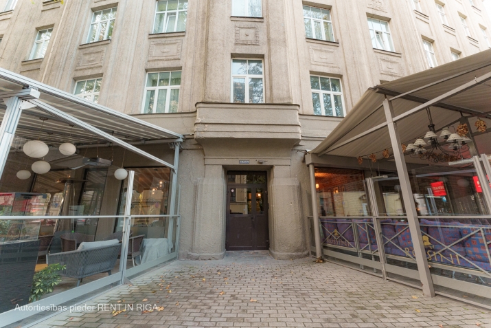 Pārdod dzīvokli, Dzirnavu iela 31, Rīga, Labais krasts, Centrs / 155 000 € 13