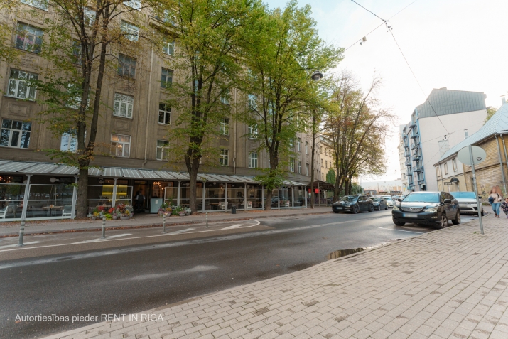 Pārdod dzīvokli, Dzirnavu iela 31, Rīga, Labais krasts, Centrs / 155 000 € 15