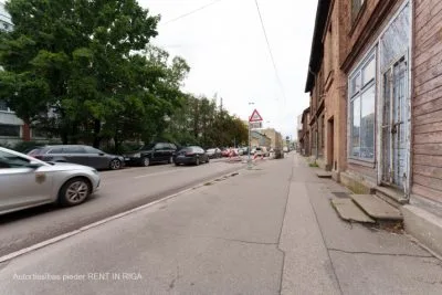 Izīrē tirdzniecības telpas, Tallinas iela 66, Rīga, Labais krasts, Centrs / 830 € 15