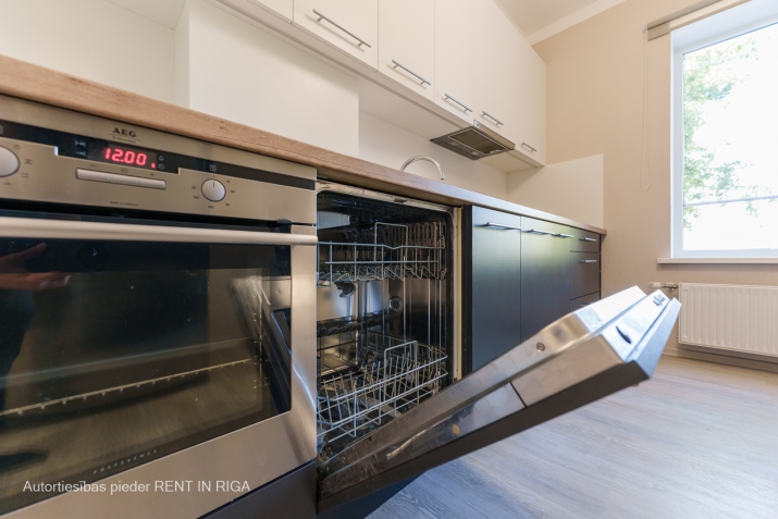 Izīrē dzīvokli, Mazā Piena iela 6, Rīga, Labais krasts, Centrs / 600 € 10
