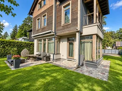 Izīrē māju, Meža prospekts iela 71, Jūrmala, Bulduri / 4 000 € 1