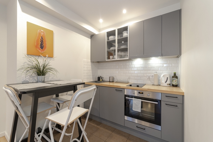 Izīrē dzīvokli, Pulkveža Brieža iela 9, Rīga, Labais krasts, Centrs / 750 € 12