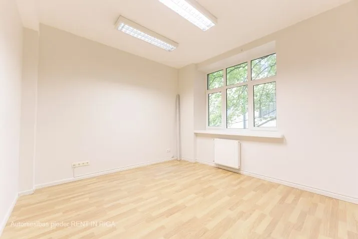 Izīrē biroju, Dzirnavu iela 13, Rīga, Labais krasts, Centrs / 550 € 9