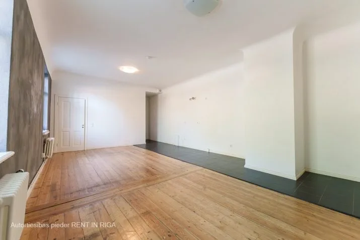 Izīrē biroju, Kalnciema iela 44, Rīga, Kreisais krasts, Āgenskalns / 600 € 1