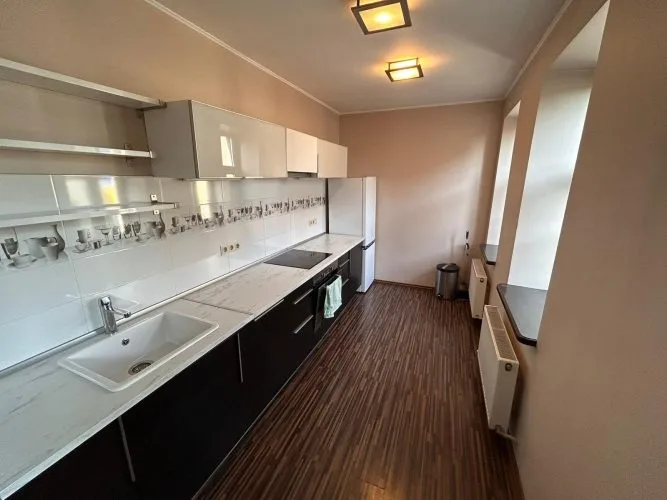 Izīrē dzīvokli, Dzirnavu iela 82, Rīga, Labais krasts, Centrs / 790 € 9