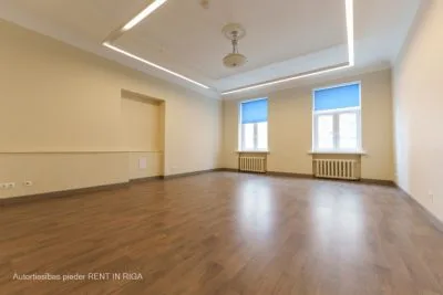 Pārdod biroju, Brīvības iela 103, Rīga, Centrs / 340000 € 4