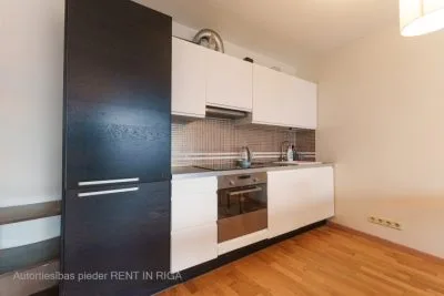 Izīrē dzīvokli, Vēžu iela 1, Rīga, Labais krasts, Centrs / 550 € 6
