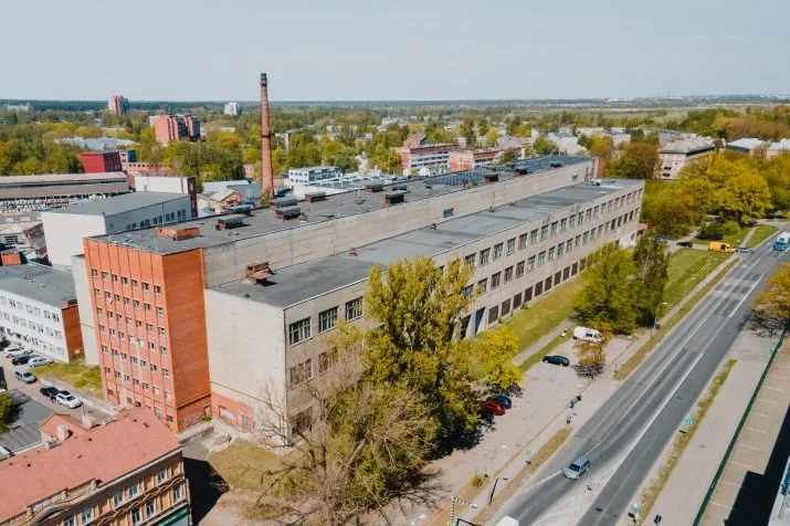Izīrē noliktavu, Daugavgrīvas iela 114, Rīga, Kreisais krasts, Iļģuciems / 1 005 € 9