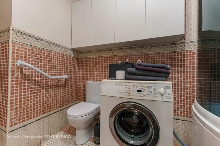 Pārdod dzīvokli, Skarņu iela 9, Rīga, Labais krasts, Centrs / 215 000 € 15