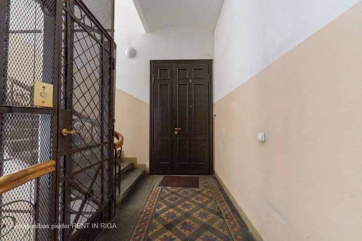 Pārdod dzīvokli, Skarņu iela 9, Rīga, Labais krasts, Centrs / 215 000 € 18