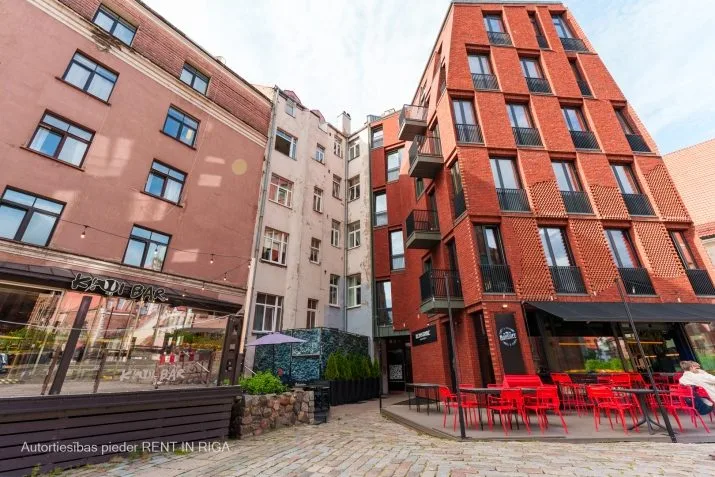 Pārdod dzīvokli, Skarņu iela 9, Rīga, Labais krasts, Centrs / 215 000 € 20
