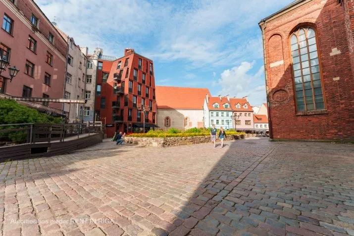 Pārdod dzīvokli, Skarņu iela 9, Rīga, Labais krasts, Centrs / 215 000 € 22