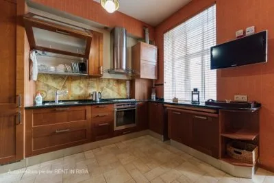 Pārdod dzīvokli, Skarņu iela 9, Rīga, Labais krasts, Centrs / 215 000 € 7