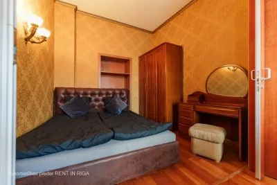 Pārdod dzīvokli, Skarņu iela 9, Rīga, Labais krasts, Centrs / 215 000 € 10