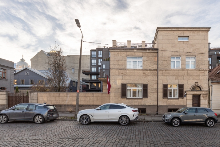 Emīla Melngaiļa iela 6 2