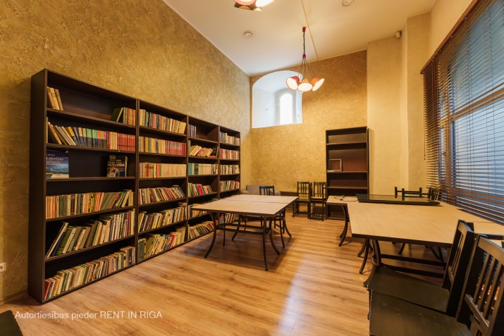 Izīrē tirdzniecības telpas, Citadeles iela 3, Rīga, Labais krasts, Centrs / 2 174 € 6